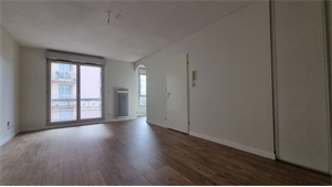 appartement renove à la vente -   31300  TOULOUSE, surface 43 m2 vente appartement renove - UBI419887444